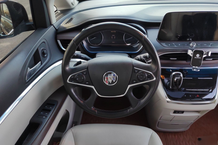 别克GL8 2021款 陆上公务舱 652T 尊贵型局部细节13