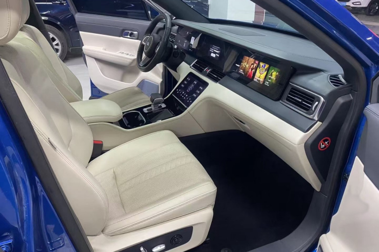 理想汽车 理想ONE 2020款 增程6座版局部细节41