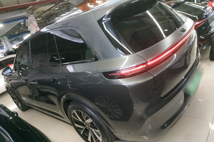 理想汽车 理想L8 2023款 Pro车身外观4