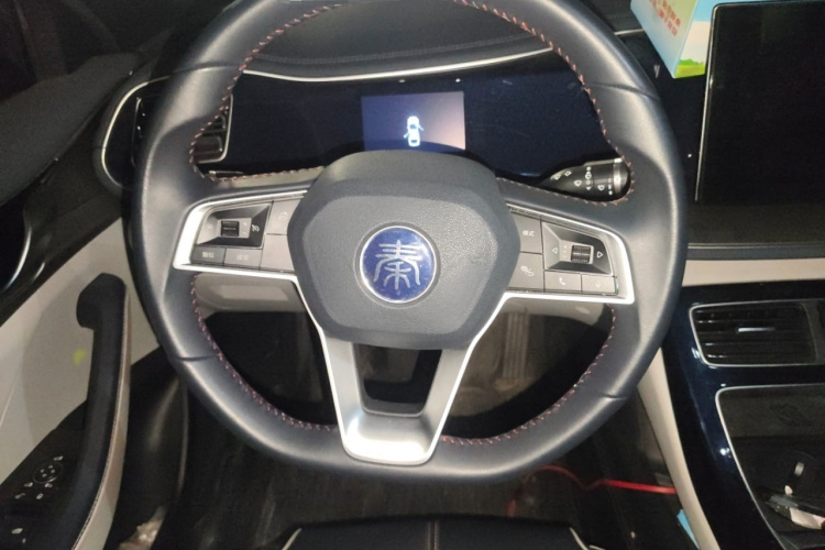 比亚迪 秦PLUS 2021款 DM-i 55KM 旗舰型局部细节13