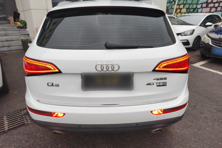 奥迪Q5 2017款 40 TFSI 进取型车身外观6