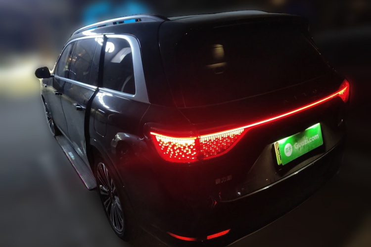 鸿蒙智行 问界M9 2024款 增程 Max版 42kWh 6座版车身外观5