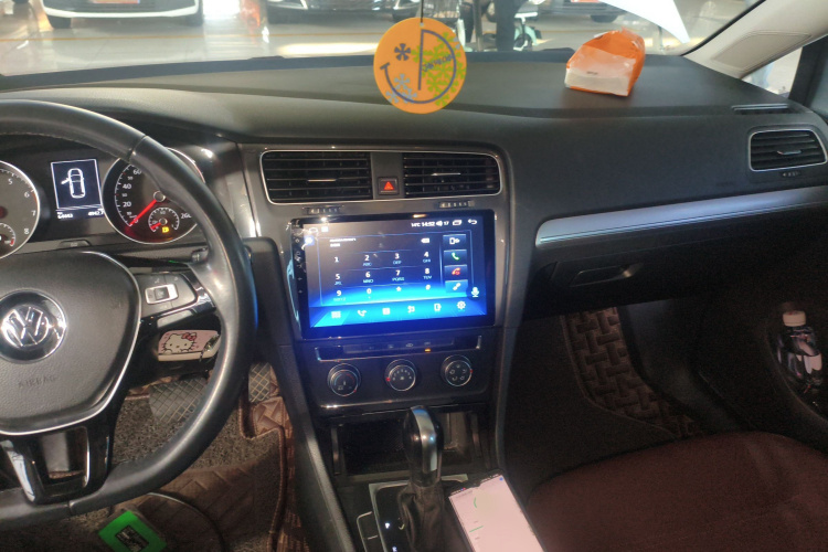 大众 高尔夫 2019款 1.6L 自动舒适型 国V中控内饰7002