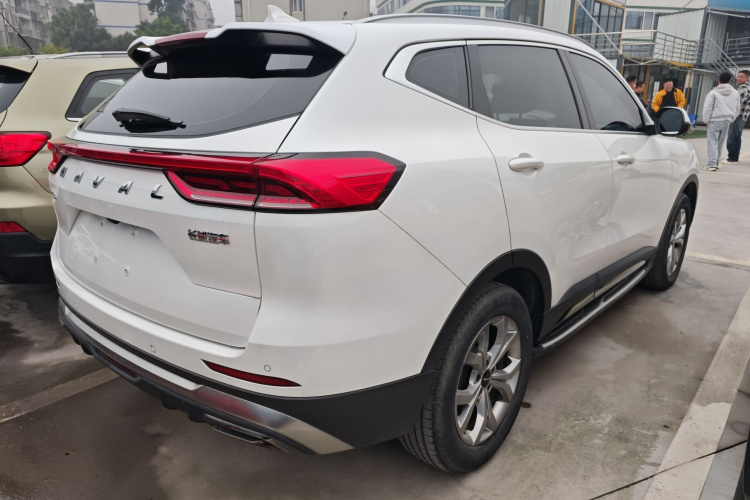 哈弗H6 2021款 国潮版 1.5GDIT 自动冠军版车身外观7