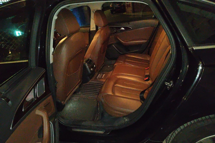 奥迪A6L 2014款 30 FSI 豪华型中控内饰7004