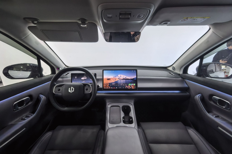 零跑汽车 零跑C16 2024款 增程 200尊享版中控内饰12