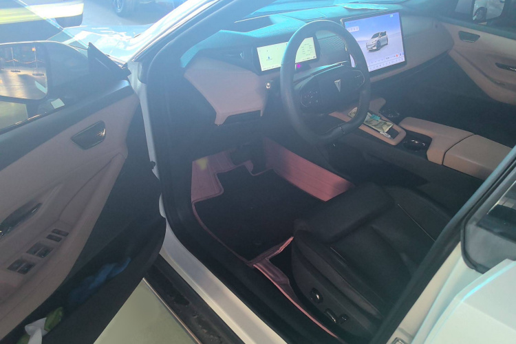 深蓝汽车 深蓝SL03 2022款 515纯电版中控内饰7002