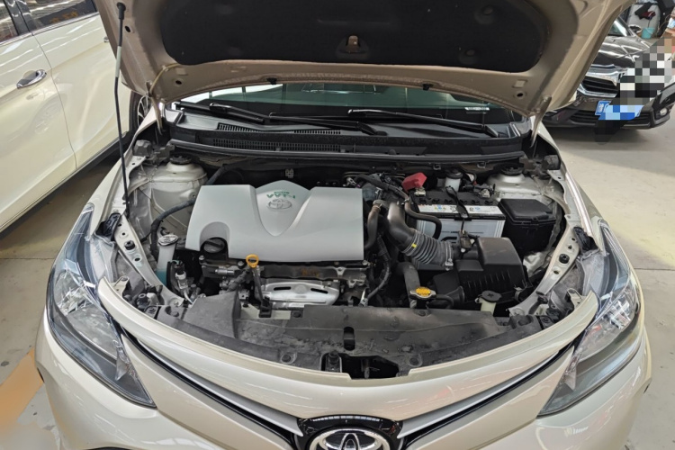 丰田 威驰FS 2017款 1.5L CVT锋驰版机舱底盘24