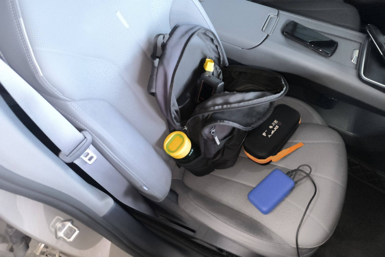 领克07 2024款 EM-P 126长续航 Halo中控内饰41