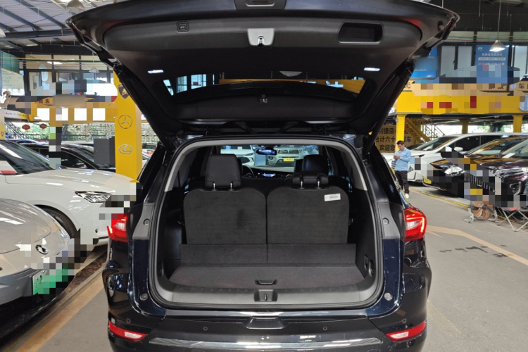 别克 昂科旗 2020款 28T 四驱尊贵型机舱底盘23