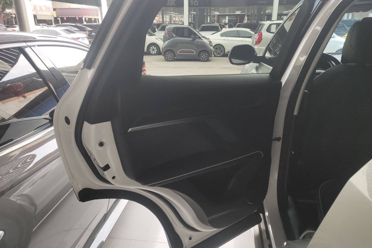 哈弗H6 2023款 国潮版 1.5T 自动都市版中控内饰7008