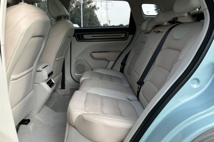 吉利汽车 吉利icon 2023款 1.5TD 巧克力醇臻版中控内饰7004