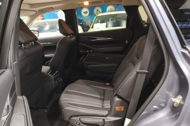 英菲尼迪QX60 2022款 2.0T 四驱豪华版中控内饰21