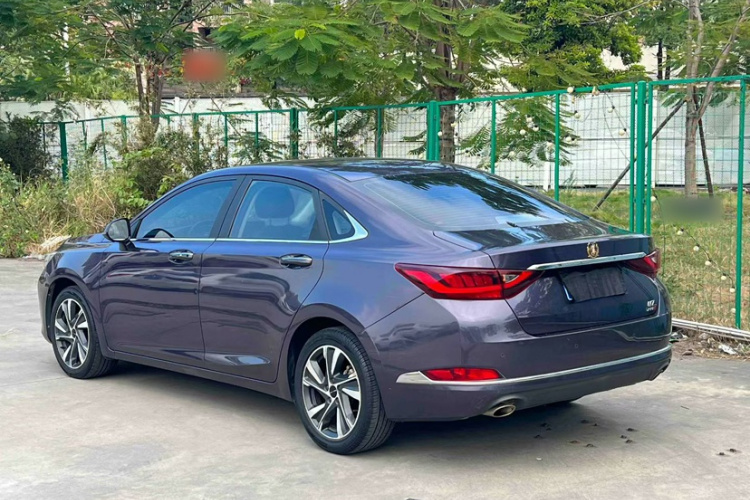 北京汽车 北京U7 2019款 1.5T CVT精英版 国VI车身外观6004