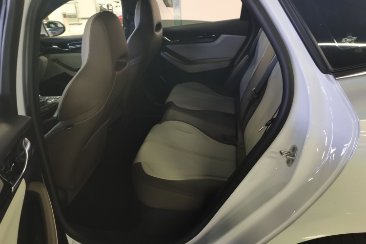 比亚迪 秦PLUS 2023款 冠军版 DM-i 55KM领先型中控内饰21