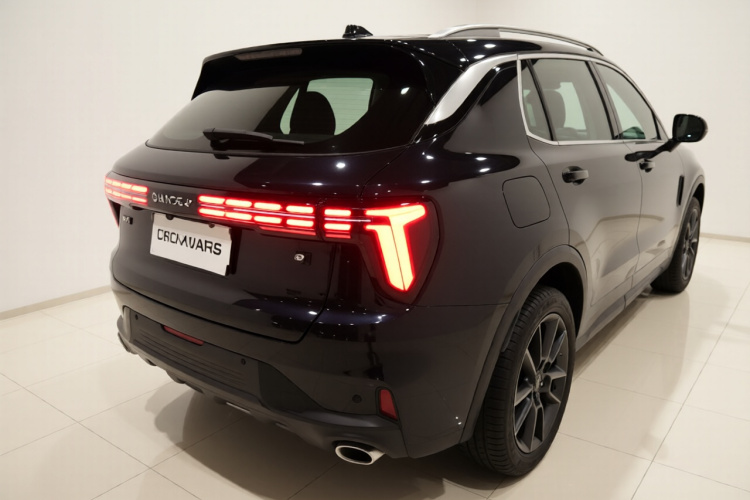 领克01 2023款 2.0TD 两驱型Pro车身外观7