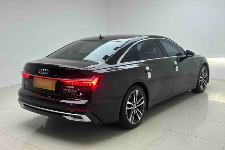 奥迪A6L 2021款 40 TFSI 豪华动感型车身外观6006