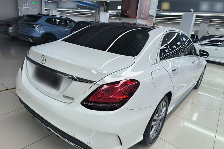 奔驰C级 2021款 C 200 L 时尚型运动版车身外观7