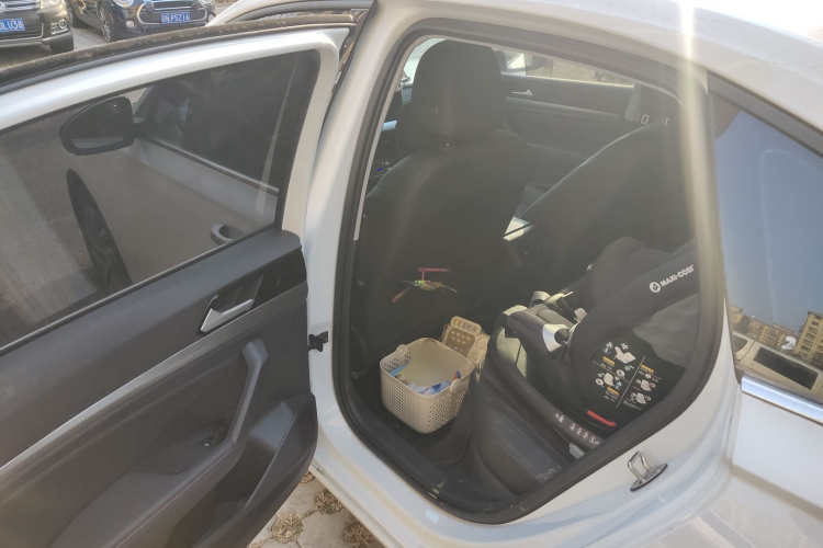 大众 朗逸 2024款 300TSI DSG星空领先版中控内饰21