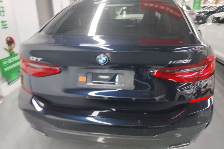 宝马6系GT 2022款 630i M运动套装车身外观6004