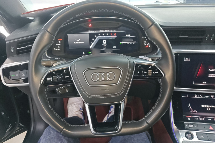 奥迪A7L 2024款 45 TFSI quattro 黑武士版中控内饰13