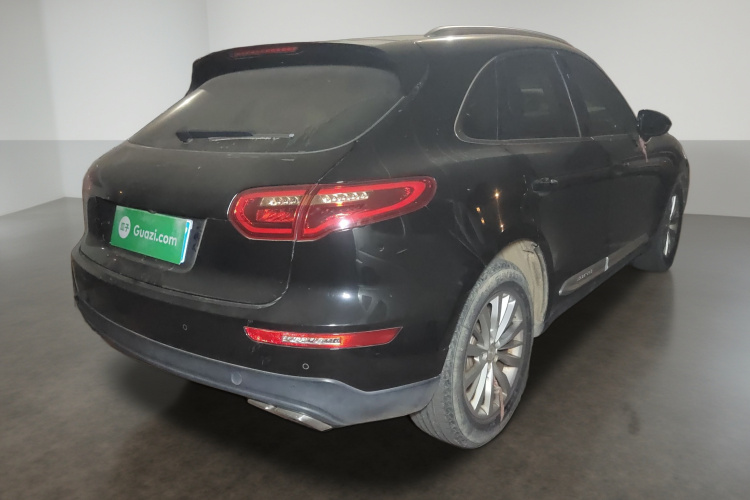 众泰SR9 2017款 2.0T 自动极致之光版车身外观7