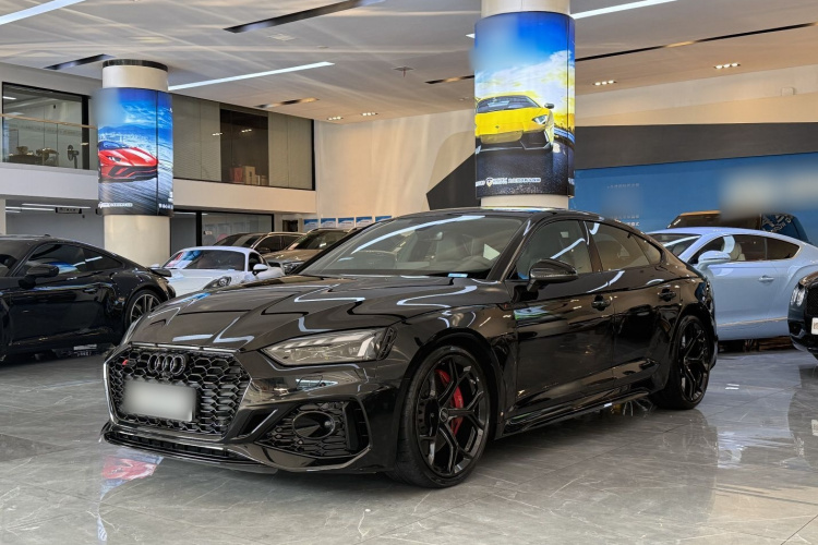 奥迪RS 5 2024款 RS 5 2.9T Sportback 燃擎版车身外观1