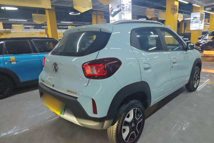 东风纳米EX1 2023款 PRO 轻风版闪电型车身外观7