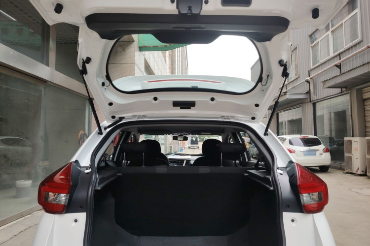 奇瑞 瑞虎3X 2024款 1.5L CVT卓越版局部细节23