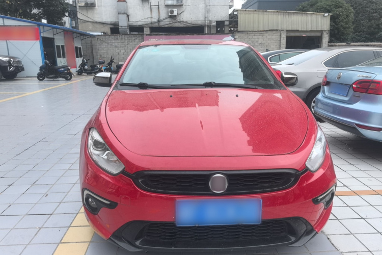 菲亚特 致悦 2014款 1.4T 自动运动版车身外观2