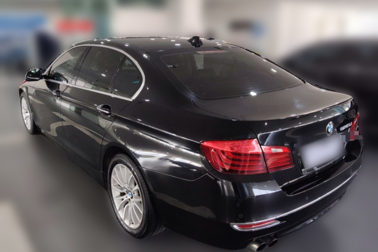 宝马5系 2017款 525Li 豪华设计套装车身外观6003