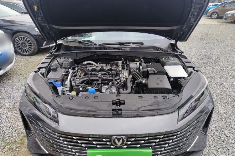 长安 逸动 2025款 蓝鲸 1.5T 500Bar尊贵型机舱底盘24