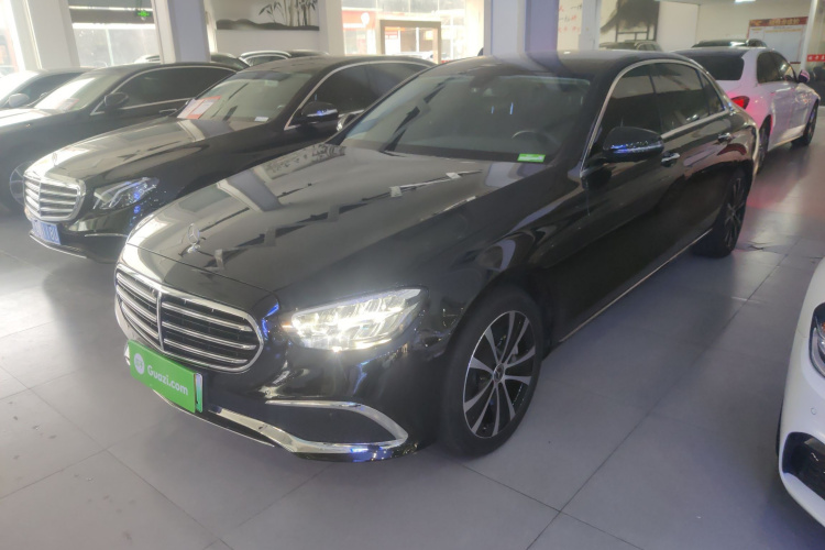 奔驰E级新能源 2022款 E 350 e L 插电式混合动力轿车局部细节9003