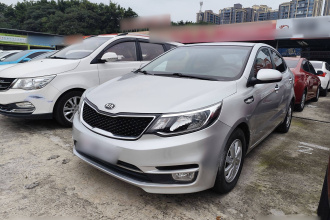 起亚K2 2015款 三厢 1.4L MT GLS