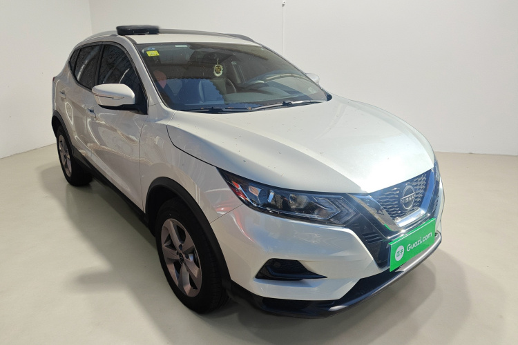 日产 逍客 2023款 经典 2.0L CVT XV舒适版车身外观3