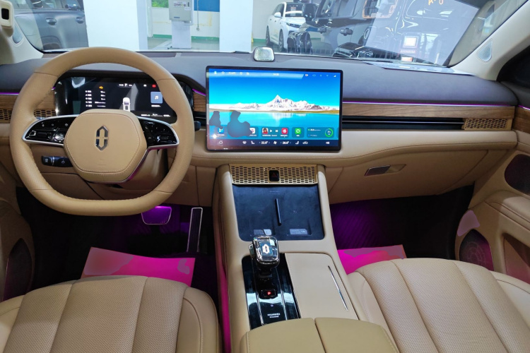 鸿蒙智行 问界M7 2024款 1.5T 智驾四驱Max版 6座中控内饰12