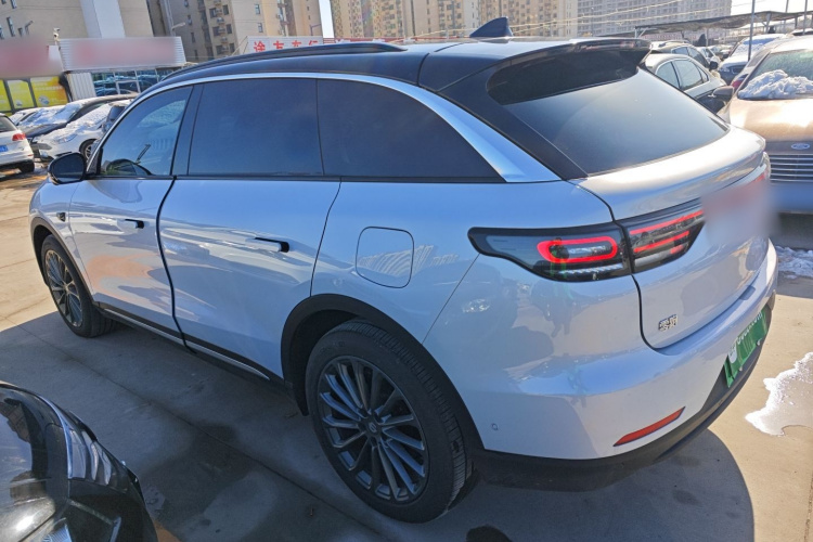 零跑汽车 零跑C11 2024款 增程 300尊享版车身外观4