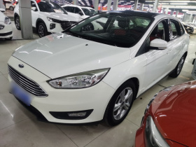 福特 福克斯 2017款 三厢 1.6L 自动舒适型智行版