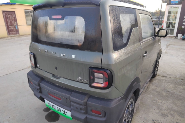 吉利银河 2025款 210km 熊猫骑士车身外观6005