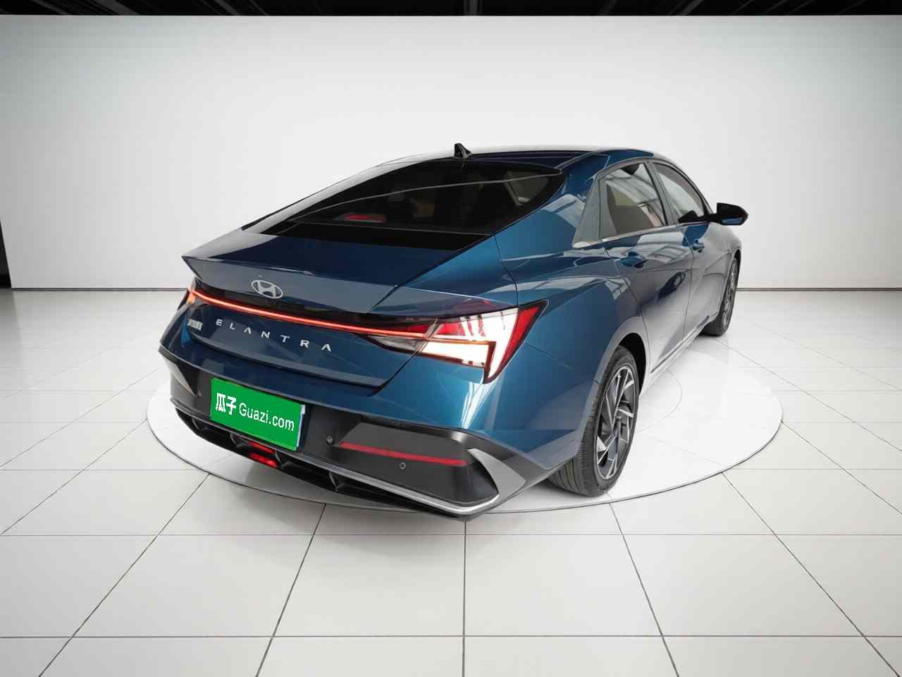 现代 伊兰特 2023款 1.5L CVT LUX尊贵版(5)