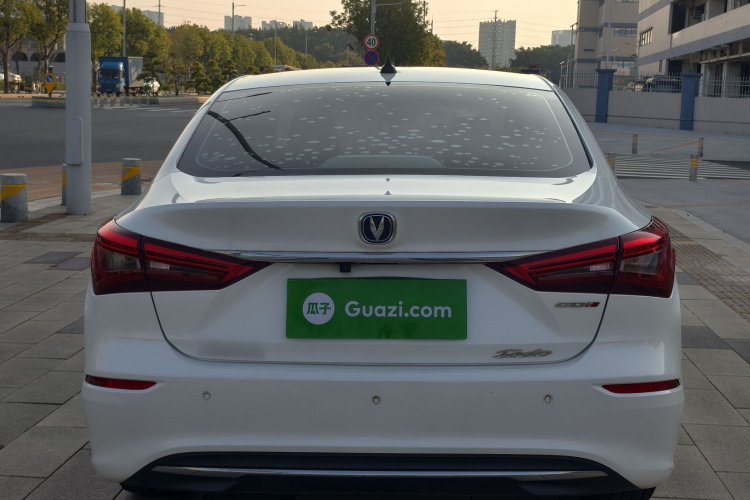 长安 逸动 2019款 高能版 1.6L GDI 自动先锋型 国VI车身外观6010