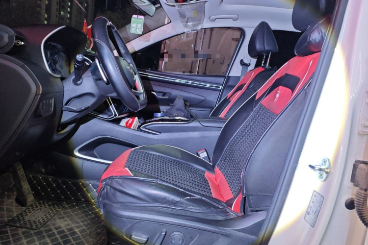 现代 2023款 途胜L 1.5T 自动两驱DLX豪华版局部细节19