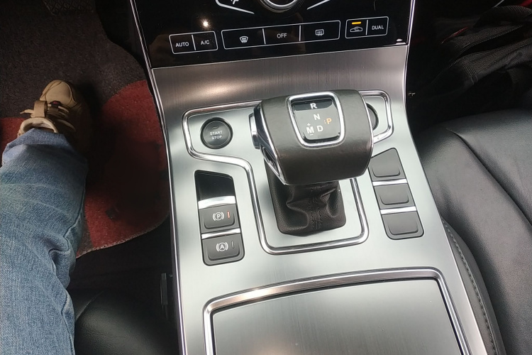 红旗H5 2020款 1.5T DCT旗韵版局部细节18