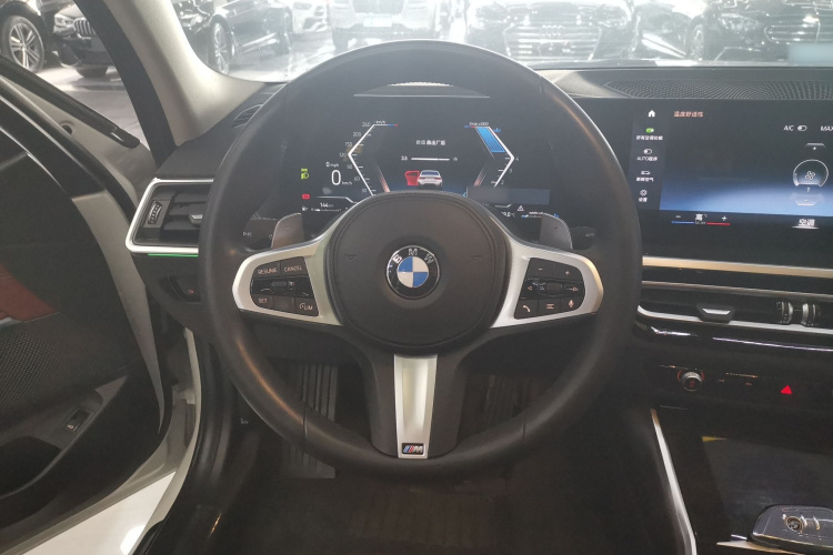 宝马3系 2023款 325Li xDrive M运动套装局部细节13