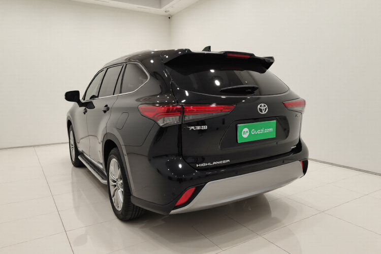 丰田 汉兰达 2024款 2.5L智能电混双擎四驱尊贵版 7座车身外观5