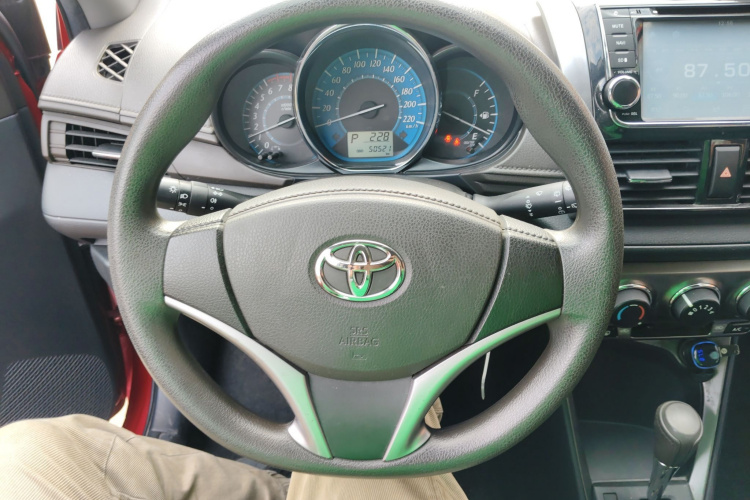 丰田 YARiS L 致炫 2015款 1.5E 自动魅动版局部细节13