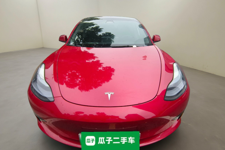 特斯拉 Model 3 2022款 后轮驱动版车身外观2