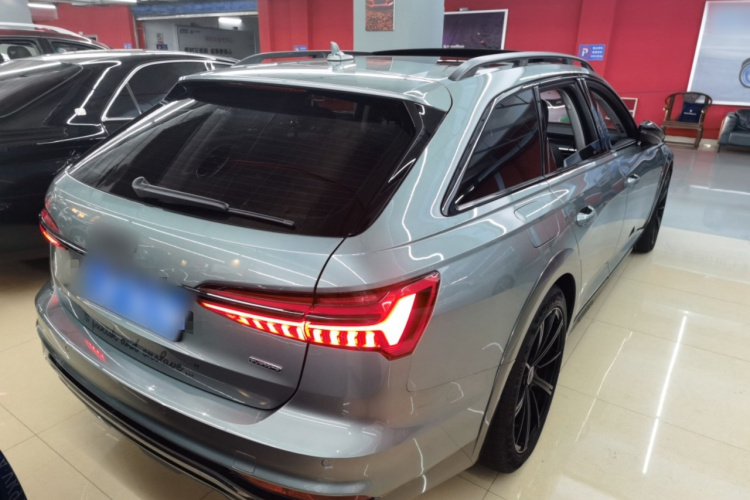 奥迪A6(进口) 2021款 allroad quattro 探索家 55 TFSI 尊享越野型车身外观7
