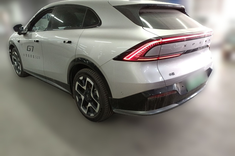 小鹏G7 2025款 702 超长续航 Max车身外观5