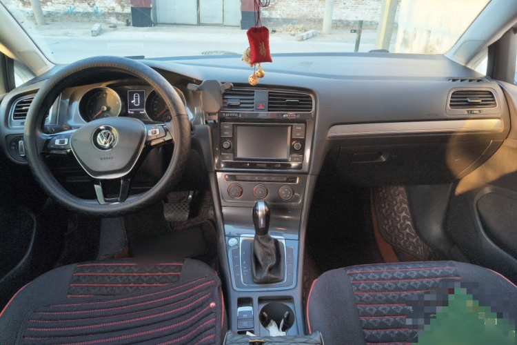 大众 高尔夫 2018款 1.6L 自动舒适型中控内饰12